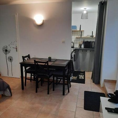 Apartament Le Petit Cocon Cerizay Zewnętrze zdjęcie