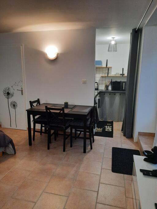 Apartament Le Petit Cocon Cerizay Zewnętrze zdjęcie